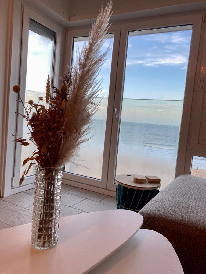 Appartement Vue Sur Mer - Splendide Localisation! Sint-Idesbald Exterior photo
